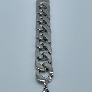 Traci Lynn’s silver “Heavy Metal” 7” chain bracelet